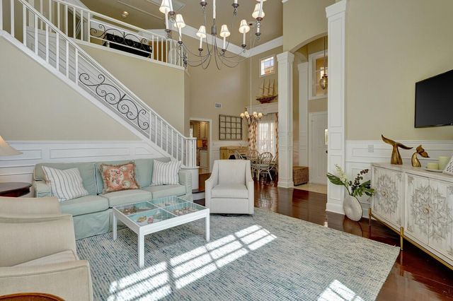1 VIA VERONA, Palm Beach Gardens, FL 33418
