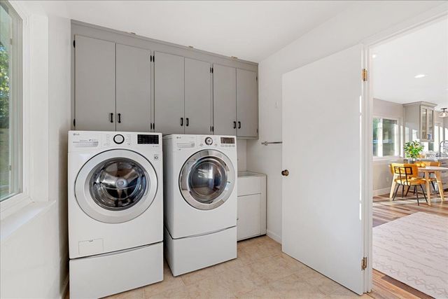 1022 Charleston Cir, Roseville, CA 95661