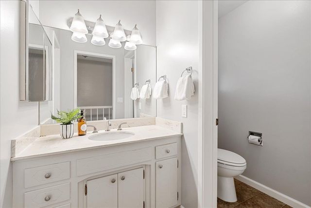 1022 Charleston Cir, Roseville, CA 95661