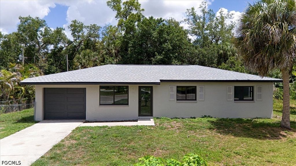14114 Caribbean BLVD, Fort Myers, FL 33905