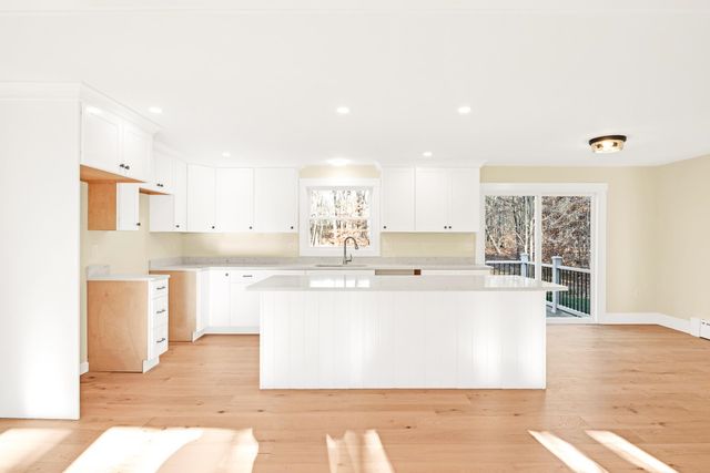 407 Blackwater Road, Dover, NH 03820