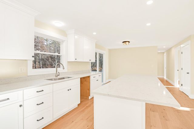 407 Blackwater Road, Dover, NH 03820