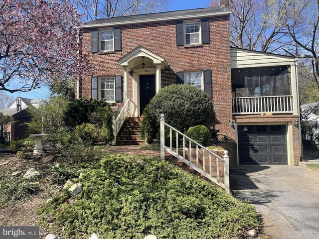 8306 QUEEN ANNES DR, Silver Spring, MD 20910