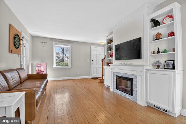 8306 QUEEN ANNES DR, Silver Spring, MD 20910