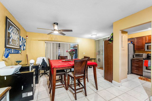 1105 NW 80th Terrace E, Margate, FL 33063