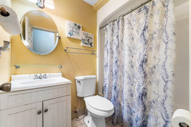 1105 NW 80th Terrace E, Margate, FL 33063