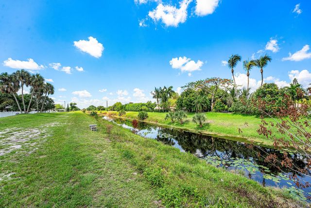 1105 NW 80th Terrace E, Margate, FL 33063