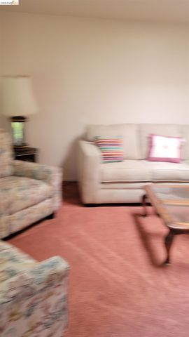 2190 Giant Rd, San Pablo, CA 94806