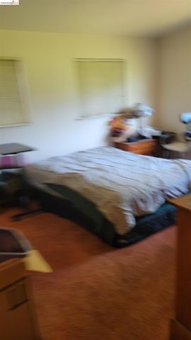 2190 Giant Rd, San Pablo, CA 94806