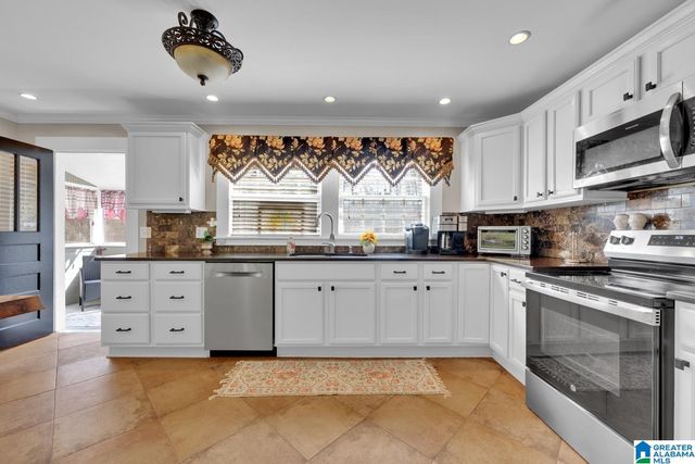 301 SE WILLIAMS AVENUE, Hanceville, AL 35077