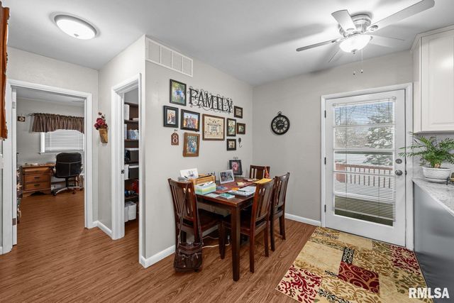 2946 JERSEY RIDGE Road, Davenport, IA 52803