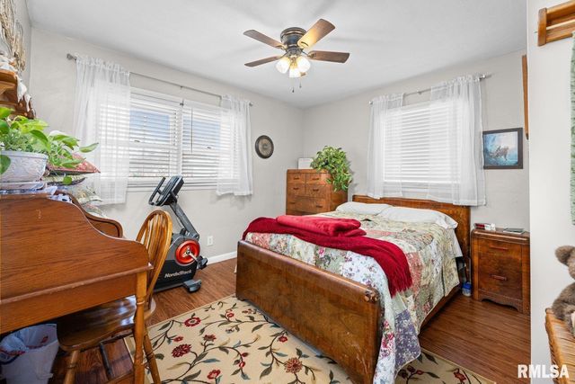 2946 JERSEY RIDGE Road, Davenport, IA 52803