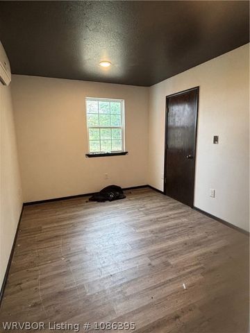 35773 Pleasant Valley Road, Wister, OK 74966