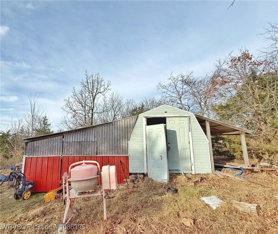 35773 Pleasant Valley Road, Wister, OK 74966