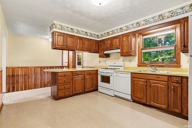 64605 County Road 33, Goshen, IN 46528
