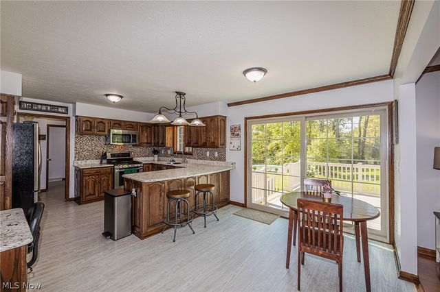 6700 Arlington Drive, Westfield Center, OH 44251
