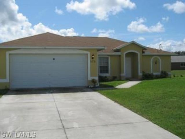 573 Bourse CIR, Lehigh Acres, FL 33974