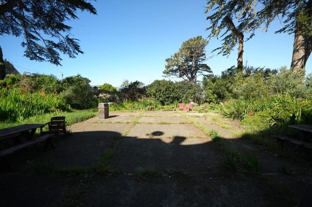 496 6th Street, Montara, CA 94037