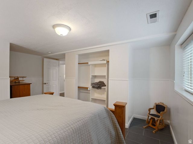 2415 E CAMPUS DR, Cottonwood Heights, UT 84121