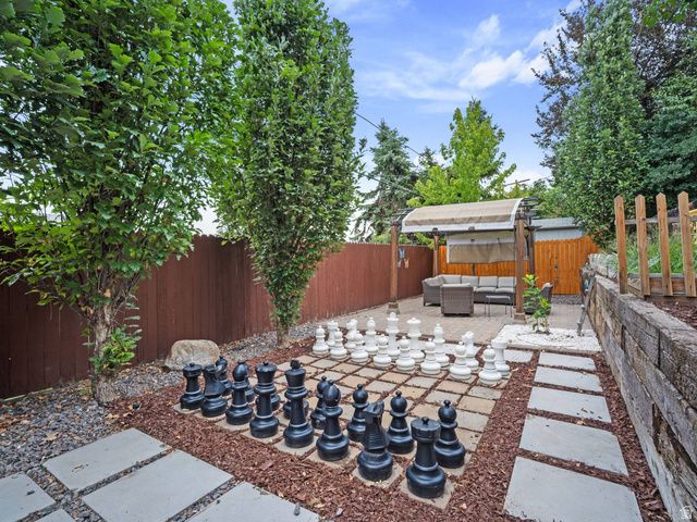 2415 E CAMPUS DR, Cottonwood Heights, UT 84121