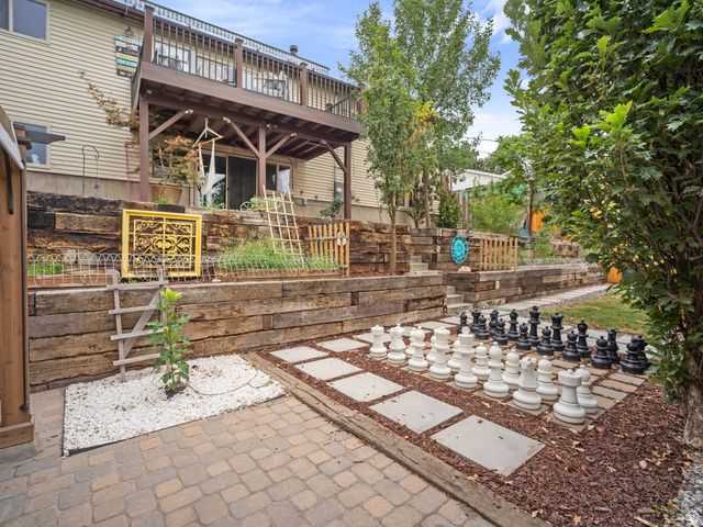 2415 E CAMPUS DR, Cottonwood Heights, UT 84121