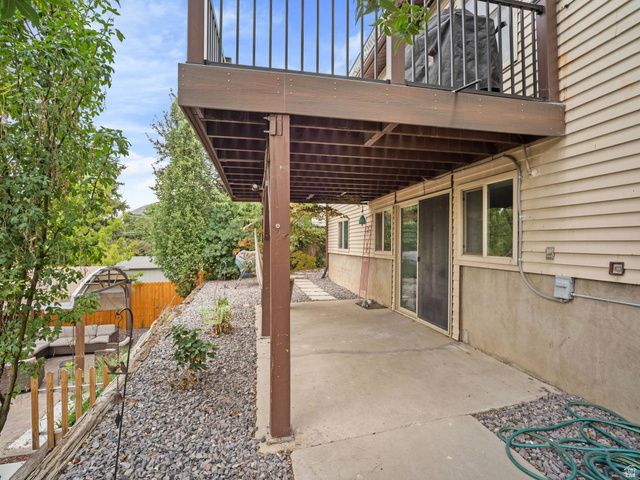 2415 E CAMPUS DR, Cottonwood Heights, UT 84121