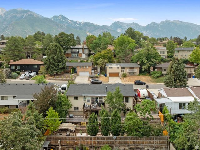 2415 E CAMPUS DR, Cottonwood Heights, UT 84121