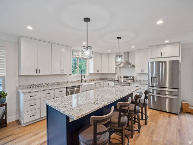 2415 E CAMPUS DR, Cottonwood Heights, UT 84121