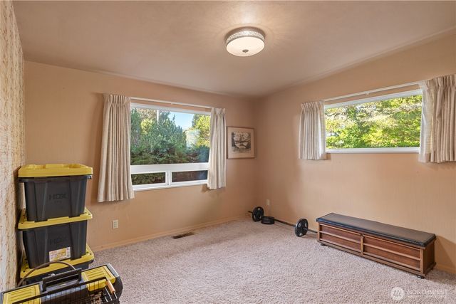 255 Summit Avenue, Hoquiam, WA 98550