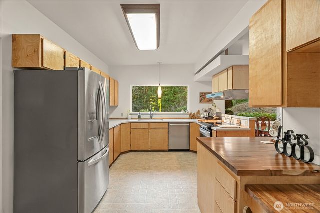 255 Summit Avenue, Hoquiam, WA 98550