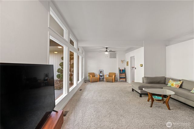 255 Summit Avenue, Hoquiam, WA 98550