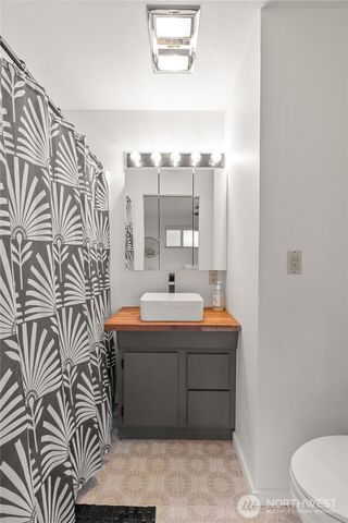 255 Summit Avenue, Hoquiam, WA 98550