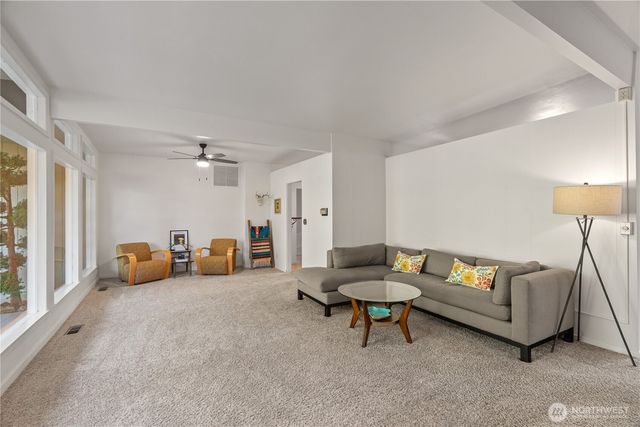 255 Summit Avenue, Hoquiam, WA 98550