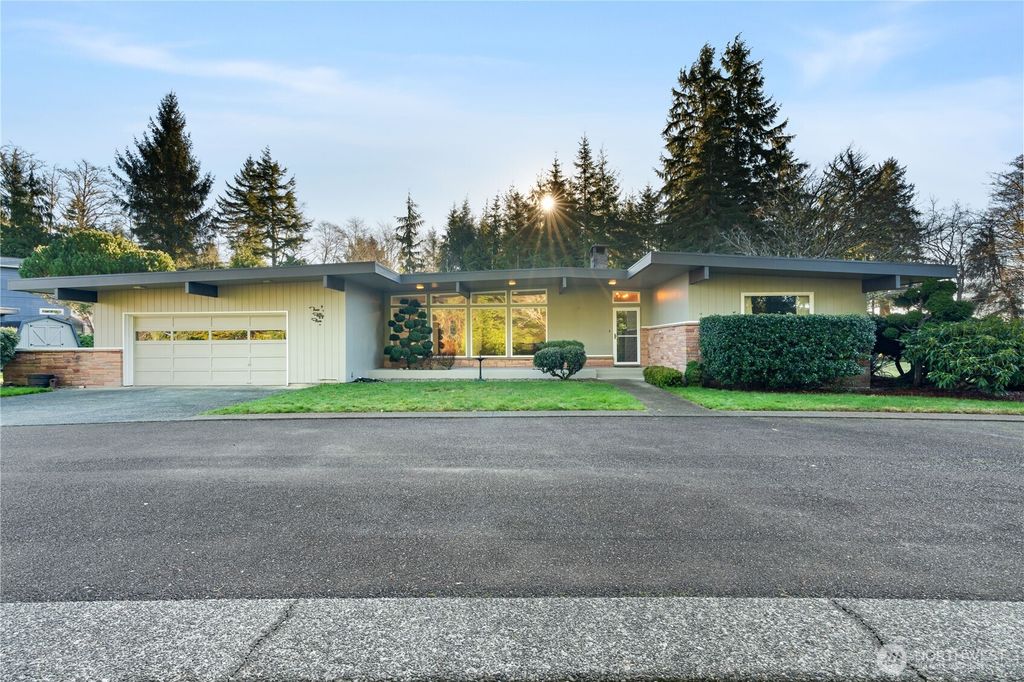 255 Summit Avenue, Hoquiam, WA 98550