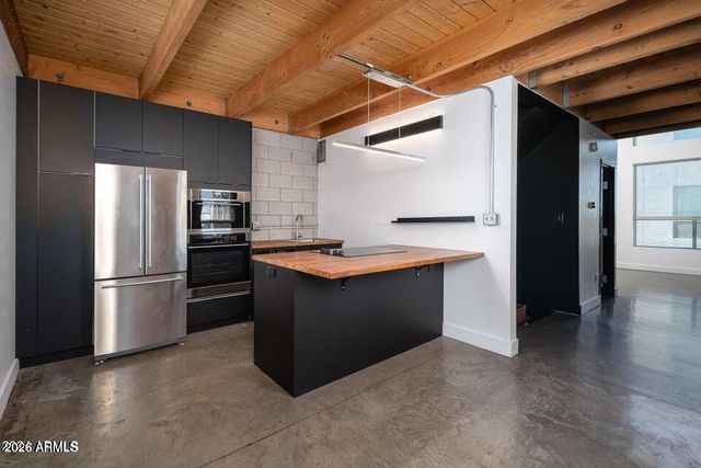 537 E WILLETTA Street 4, Phoenix, AZ 85004