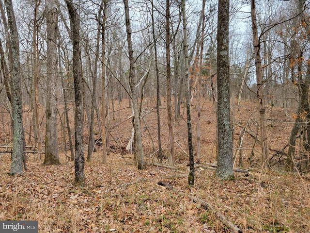 7400 BULL RUN DR, Centreville, VA 20121