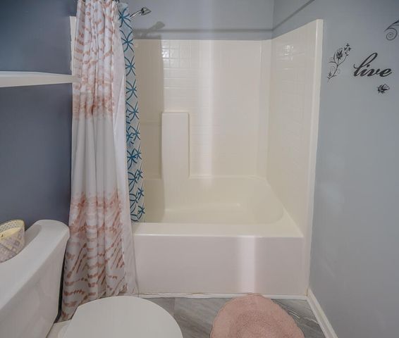 1100 Deerberry Road, Hanahan, SC 29410