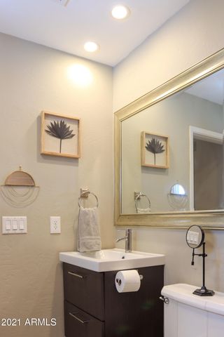2106 N 68TH Place, Scottsdale, AZ 85257
