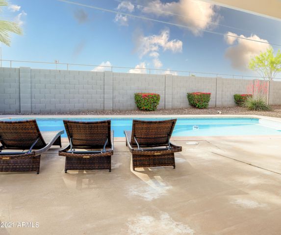 2106 N 68TH Place, Scottsdale, AZ 85257