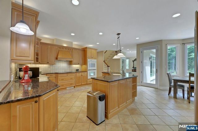 6 Briscoe, Ringwood, NJ 07456