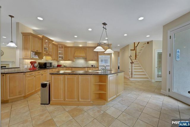 6 Briscoe, Ringwood, NJ 07456