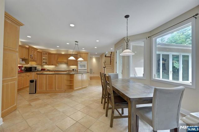 6 Briscoe, Ringwood, NJ 07456