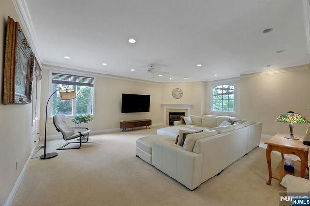 6 Briscoe, Ringwood, NJ 07456