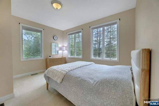 6 Briscoe, Ringwood, NJ 07456