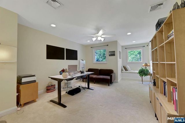 6 Briscoe, Ringwood, NJ 07456