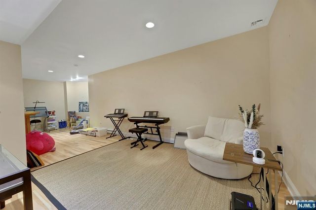 6 Briscoe, Ringwood, NJ 07456