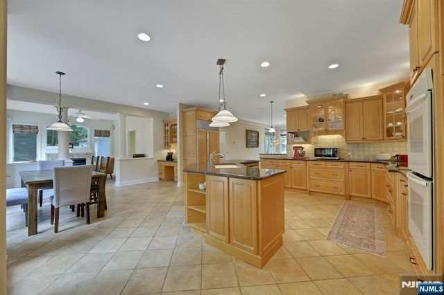 6 Briscoe, Ringwood, NJ 07456
