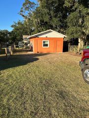 1329 DEAN AVE, Eustis, FL 32726