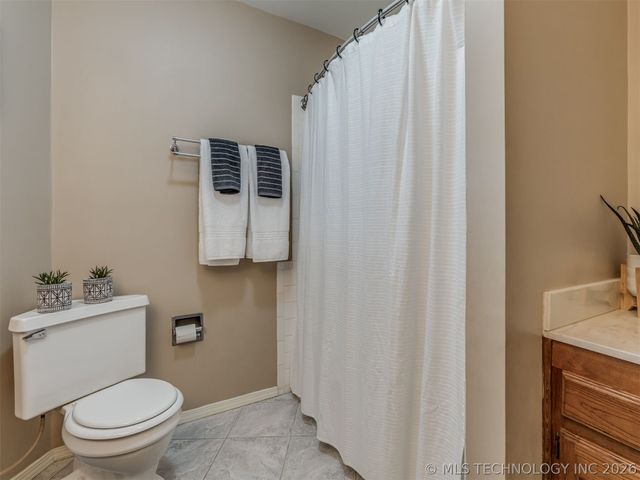 23990 N 4028 Drive, Bartlesville, OK 74006