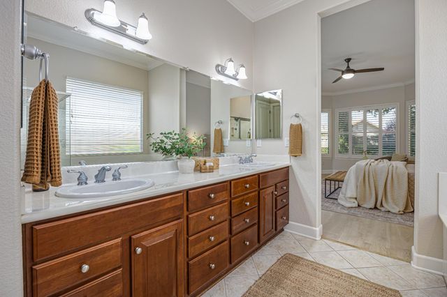 2695 Kingfisher Ln, Lincoln, CA 95648